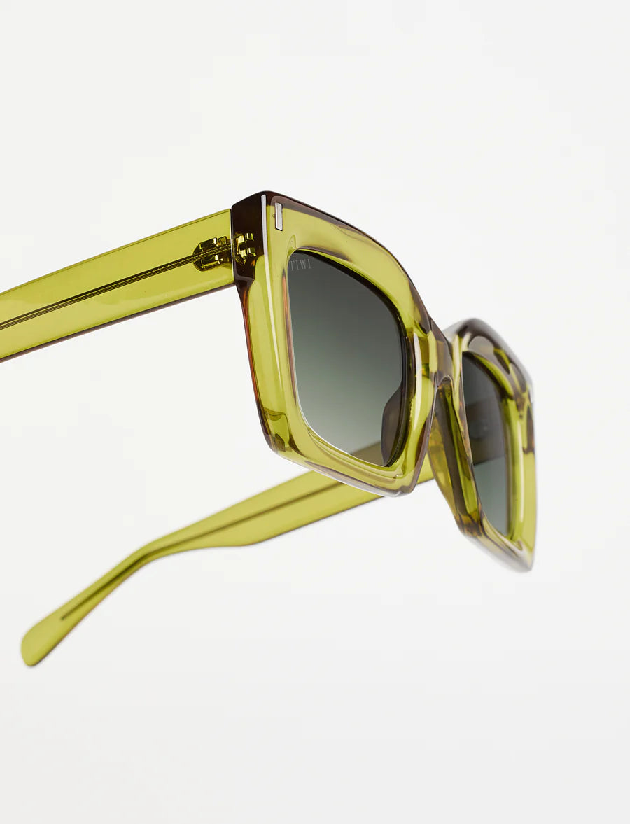 mali 610 - shiny olive green