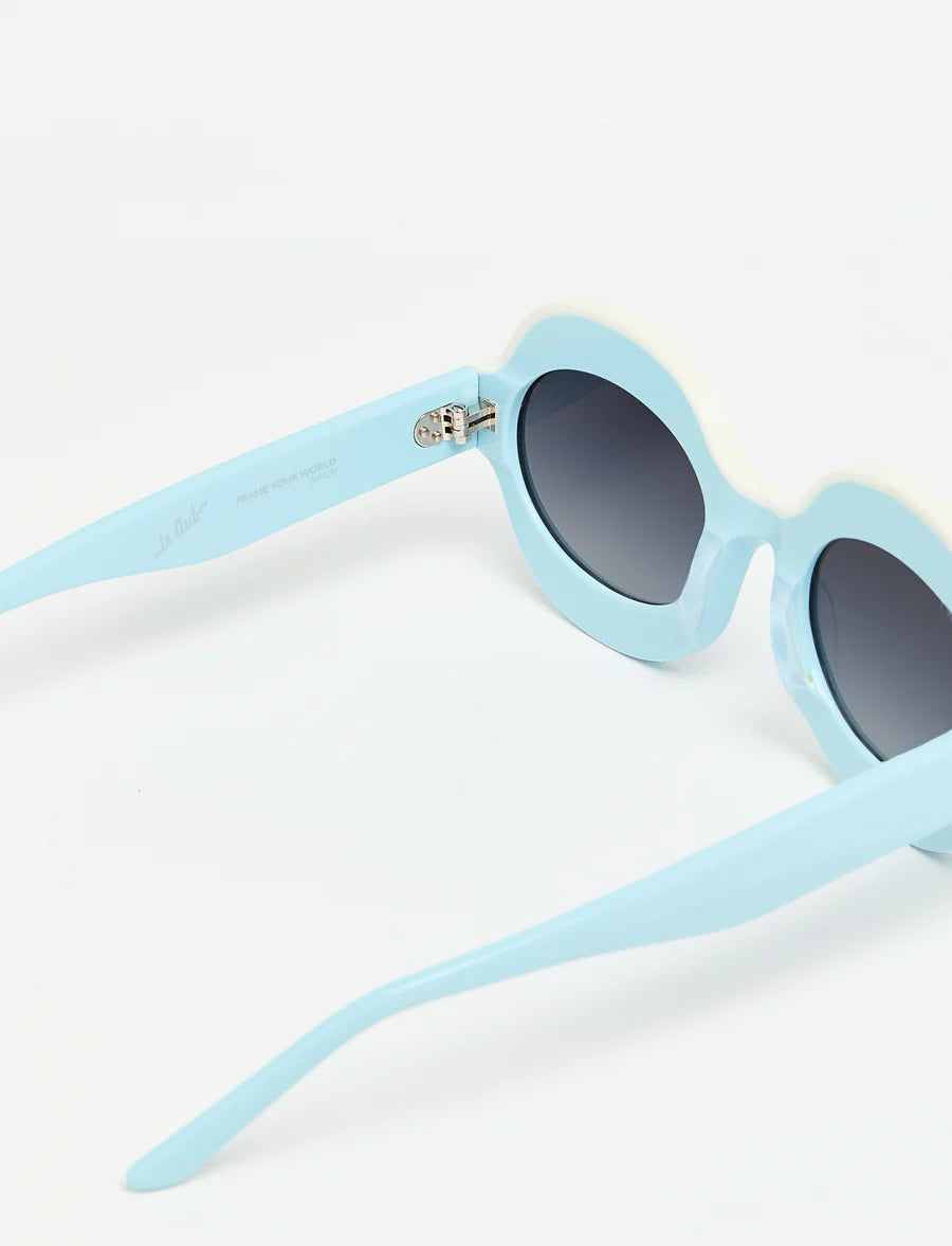 paola - pastel blue / beige topline