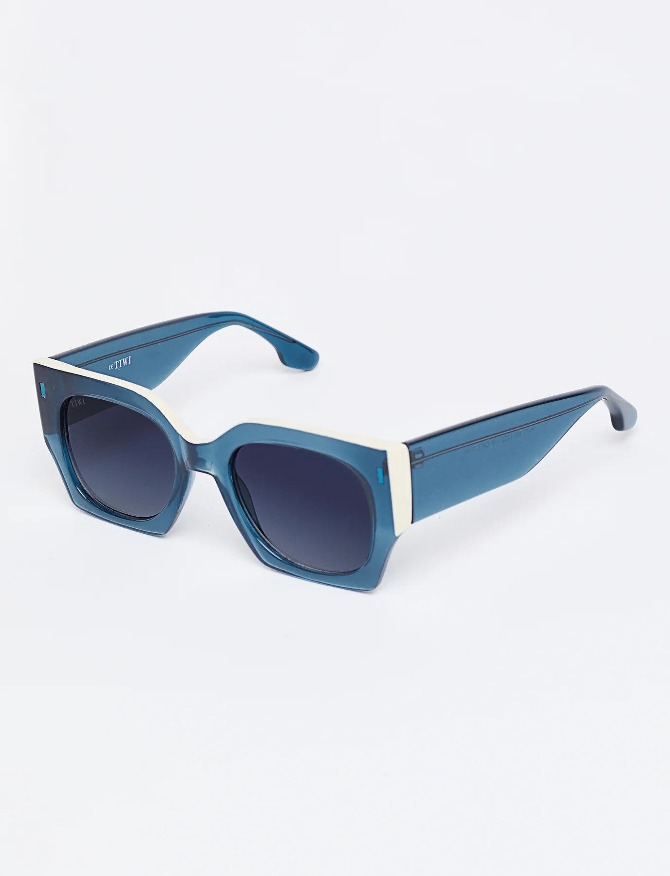 matt 800 - shiny ocean blue