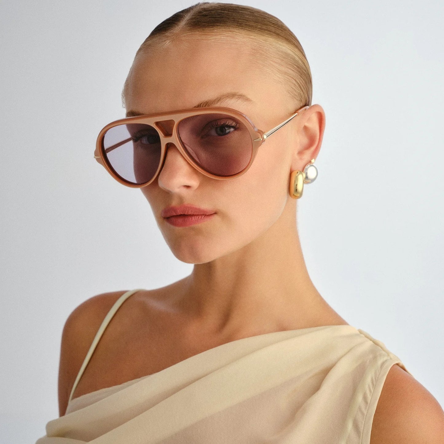 numero once - champagne velvet