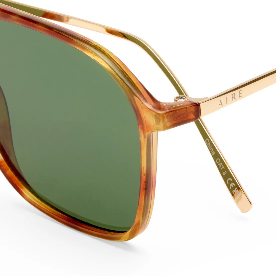 cusp - vintage tort gold