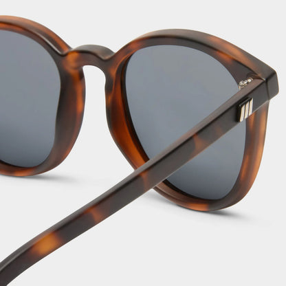 bandwagon matte tort