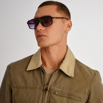 le gars + - tokyo tort