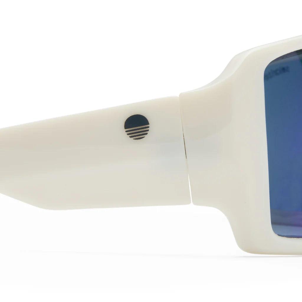 biker shield - white