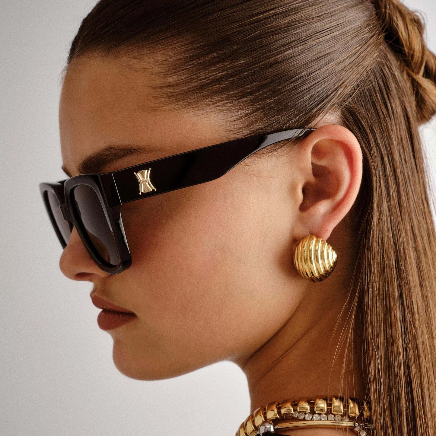 the illusion - black