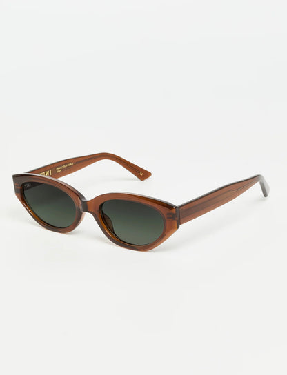 camila - shiny cognac