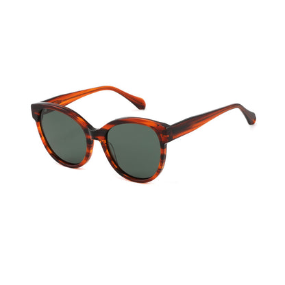 alba - light brown