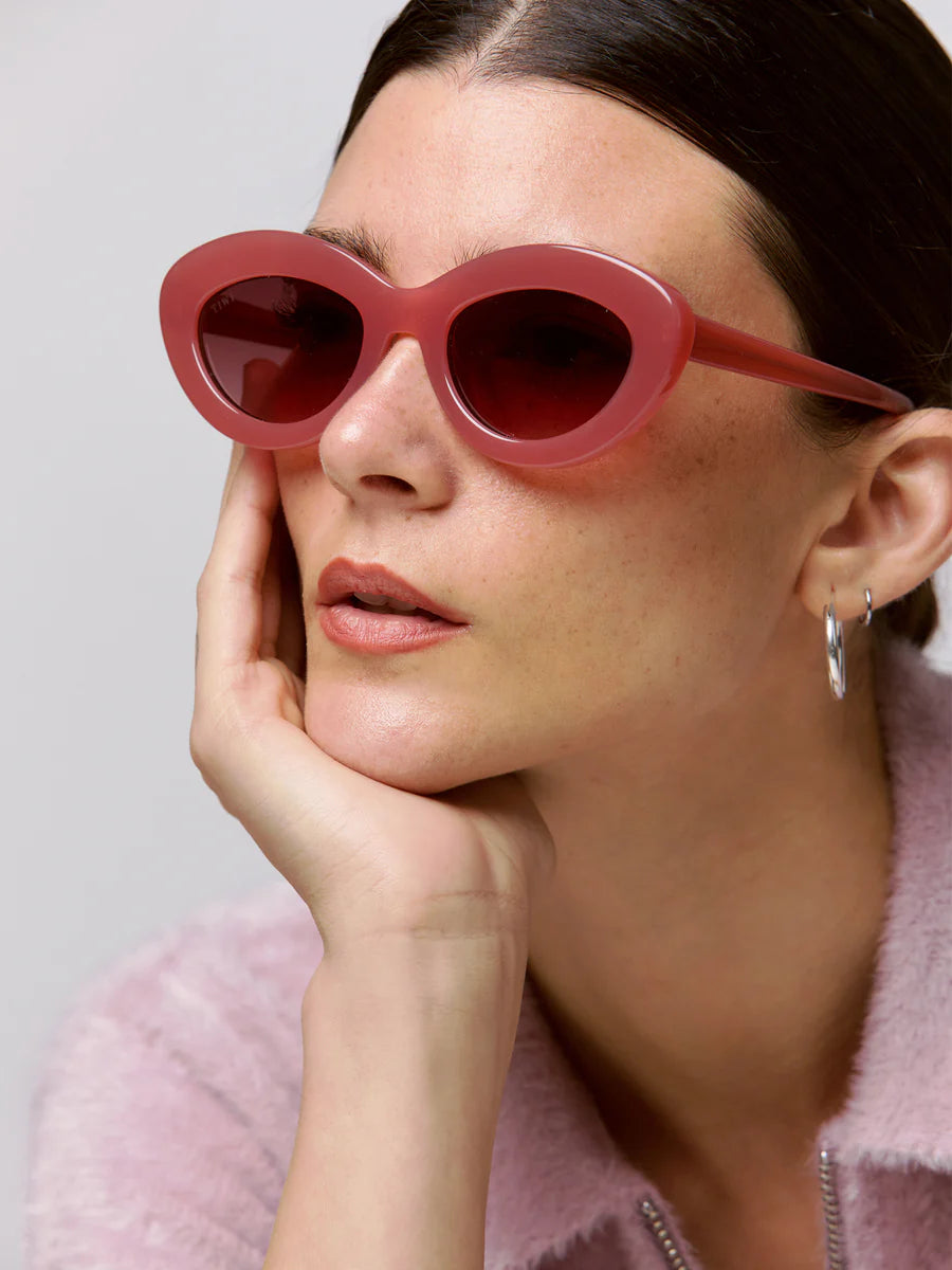 cannet 43 - milky pastel pink