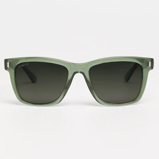 jules 600p - crystal green with green gradient polarized lenses