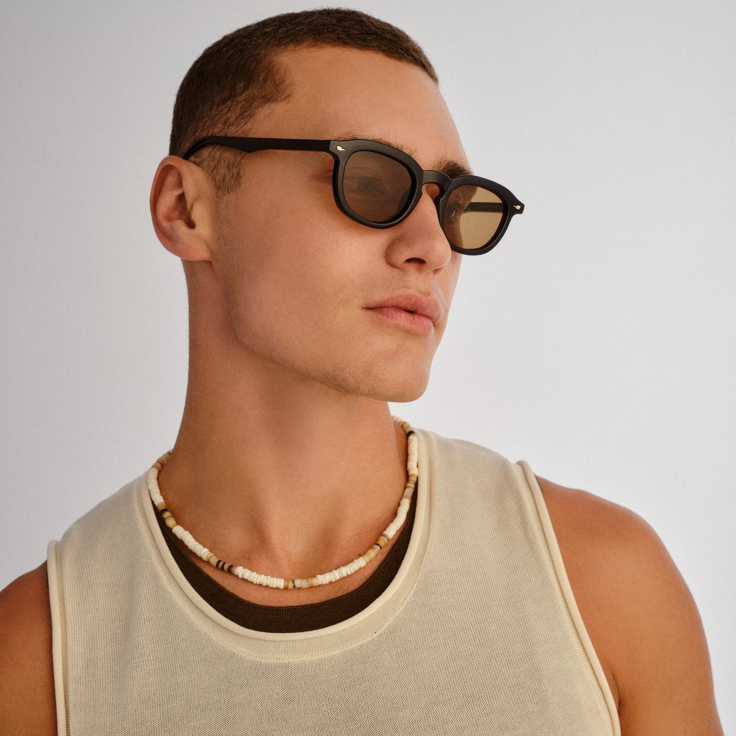 heart throb - black light brown