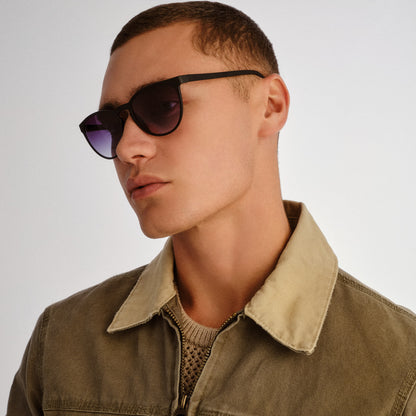 invincible - matte black