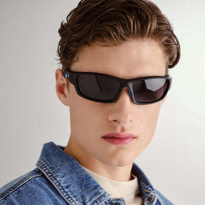 active wrap - matte black blue polarized